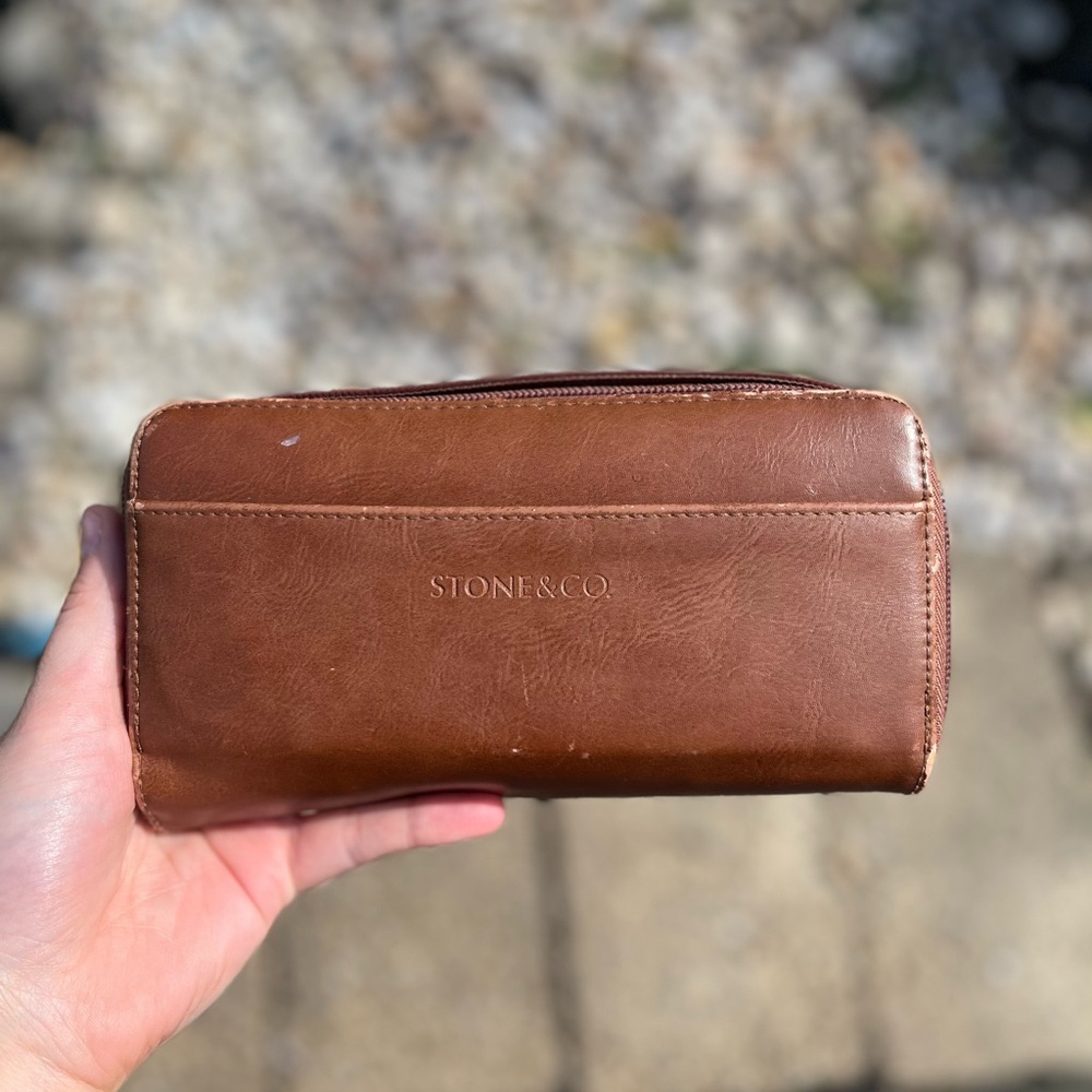 Brown Leather Wallet Classic Compact Design